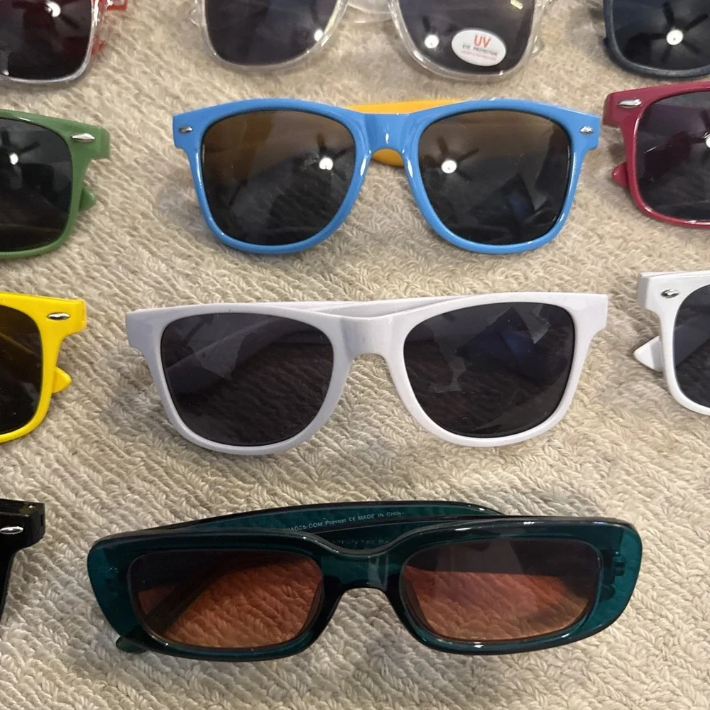 LOT OF 17 PROMOTIONAL ONLY DISTILLERY SUNGLASSES Titos, truly, Absolute, Smirnof